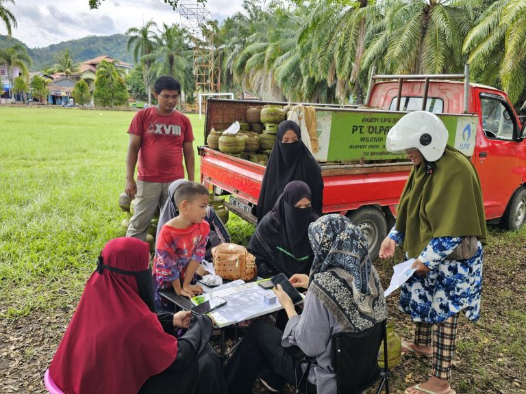 Pertamina Patra Niaga Sulawesi Dan Disperindag Mamuju Gelar Pasar Murah