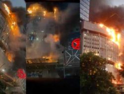 Tunjungan Plaza 5 Surabaya Terbakar Jelang Buka Puasa