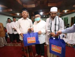 Usai Bukber di Kantor Camat Wara, Wali Kota Tarawih Bersama di Masjid Nurul Huda Lagaligo