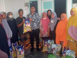 Tebar Kebaikan, Anggota DPRD Palopo, Cendrana Berbagi dengan Warga Sabbamparu
