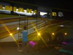 Bus Rombongan Anggota DPRD Lutim Dilempari di Rampoang