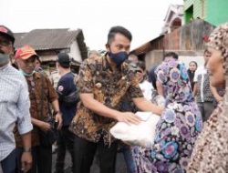 2 Ton Beras Untuk Korban Kebakaran Pasar Sentral Sinjai, Bupati : Terima Kasih Plt Gubernur Andi Sudirman