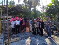 Pengusaha Saltima Bantu Korban Kebakaran di Desa Karondong 50 Sak Semen dan Atap
