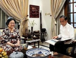 Disebut-sebut Renggang Jokowi, Bu Mega: Kami Satu Keluarga, Yah ‘Digoreng-gorenglah’ Hubungannya