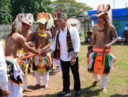 Meriahkan HUT ke-20 Palopo, KKMBP Pentas Budaya Tari Caci