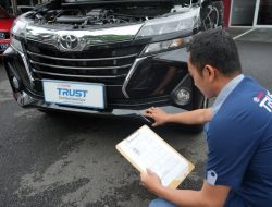 Pelanggan Trade In Toyota Trust Berhasil Mendapatkan Hadiah Umrah