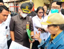 Ketua Pengadilan Makale Sidang Peninjauan Lokasi, Disambut Ribuan Siswa Bentangkan Poster Lawan Mafia Tanah