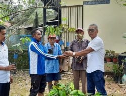 Anggota DPRD Palopo, Jabir Salurkan 1.500 Bibit Tanaman Durian di Kecamatan Mungkajang