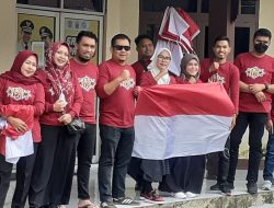 Jelang HUT RI ke-77, UPT Samsat Palopo Lakukan Gerakan Bagi-bagi Bendera