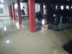 Pelataran RSUD Sawerigading, Rumah Warga, dan Apotik Terendam Banjir