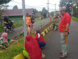 Warga se- Kecamatan Bara Serentak Gotong Royong Sambut Tim Penilaian Adipura