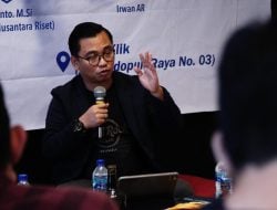 Puji Keberanian Andi Sudirman, Bahtiar Maddatuang: Selama Puluhan Tahun Baru Ada Gubernur Berani Bicara