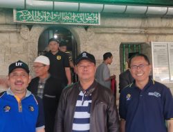 Rektor UT Prof Ojat Salat Jumat di Masjid Tua Jami Palopo Tanah Luwu Usianya Empat Abad