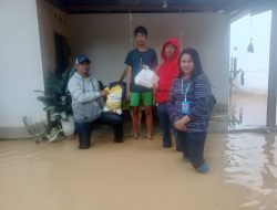 SPD Bantu Sembako 35 KK Korban Banjir di Marobo