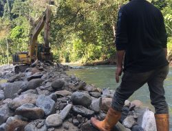 BPW KKLR Sulsel  Turunkan Alat Berat Bantu Normalisasi Sungai di Palopo