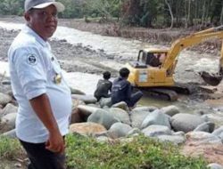 PUPR Terjunkan Ekskavator untuk Normalisasi Sungai