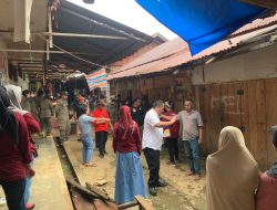 16 Lapak di Pasar Wawondula Dibongkar