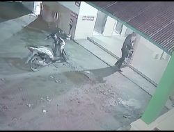 Pencurian Kotak Amal Masjid di Lutra Terekam CCTV, Ini Penampakannya
