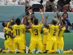 Qatar Keok dari Ekuador 0-2,  Tuan Rumah Pertama Piala Dunia yang Tumbang