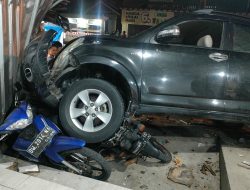 Mabuk, Pelaut Asal Makassar Seruduk Kios, Mobil, dan 2 Motor Parkir di Jl. Andi Djemma Palopo
