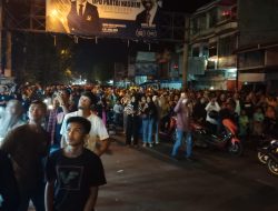 Sambut Malam Pergantian Tahun, Ribuan Warga Padati Sekitar Lagota Palopo Sambil Pesta Kembang Api