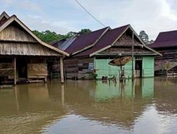 Desa Cenning Banjir, 120 KK Terisolasi