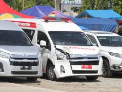 Mobil Ambulans yang Ditumpangi Direktur RSUD Pongtiku Kecelakaan Saat Hadiri HUT Belopa, Begini Kondisinya