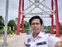 Jembatan Gantung  Merah Putih di Desa Paccerakang Menuai Pujian