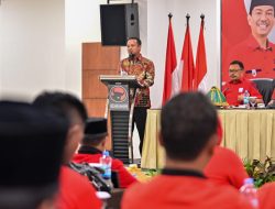Gubernur Sulsel Beri Sambutan pada Rakor Tiga Pilar yang Dibuka Sekjen PDI Perjuangan Hasto Kristiyanto