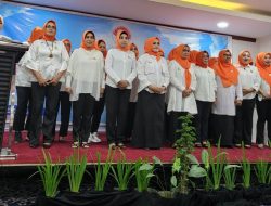 Setelah Sulsel, Ketua Umum YK ROMBSIS Indonesia Hj Andi Idhanursanty Lantik Pengurus Cabang Sultra Diketuai Ibu Suleha A Bahar