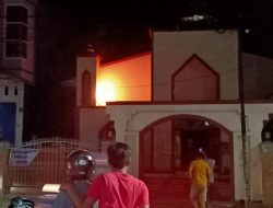 Kabel Listrik Masjid Al Khaeriyah Belakang Palopo Pos Terbakar, Jemaah Salat Tarawih Panik