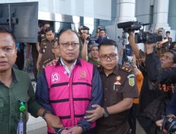 Korupsi PDAM Makassar, Adik Mentan Haris Yasin Limpo Dituntut 11 Tahun Penjara