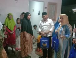 Sambagi Korban Banjir di Masamba, Putri Dakka Serahkan 100 Paket Sembako di Malam Lebaran