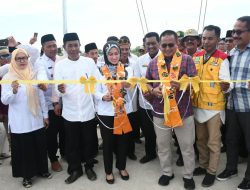 Bupati Lutra Puji Abang Fauzi di Depan Gubernur Sulsel, Indah: Bantu Gelontorkan Rp100 M ke Lutra Tahun Ini