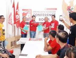 Terus Perkuat Struktur Kepengurusannya, Ketua DPD PSI Makassar Serahkan SK 3 Kabiro