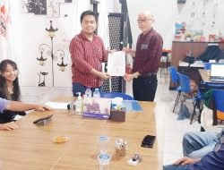 DPD PSI Makassar Serahkan Lagi SK Kabiro Ekonomi, Agustinus Bangun: Kopdarda Diundur Minggu 4 Juni 2023