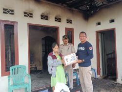 Gerak Cepat Gubernur Sulsel, Salurkan Bantuan Logistik ke Korban Kebakaran di Palopo