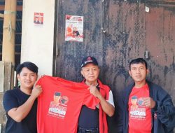 Dan Pongtasik Door to Door Sosialisasikan Capres PDI Perjuangan Ganjar Pranowo