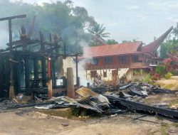 Rumah Camat dan Dua Tongkonan Dilalap Api Tengah Malam di Rantetayo