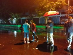 Hujan-hujan,  Pj Wali Kota Pantau Genangan Air
