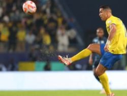 Ronaldo Cetak Dua Gol, Al Nassr Tempel Ketat Al Hilal di Puncak Klasemen