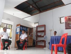 Mampir di Kantor Lurah Pattene, Pj Wali Kota Lihat Atap Bocor dan Plafon Bolong