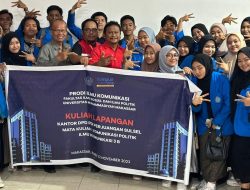 Mahasiswa Komunikasi Unismuh Makassar Kuliah Lapangan di PDI Perjuangan Sulsel