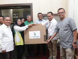 Pj Wali Kota Serahkan Bantuan Bank Sulselbar ke RSUD dr Palemmai