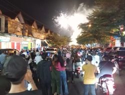 Malam Tahun Baru,  Warga Palopo Pesta Kembang Api di Lagota PNP