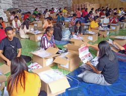 KPU Tana Toraja Pekerjakan 97 Orang Lipat Surat Suara, Dikawal Ketat Polisi