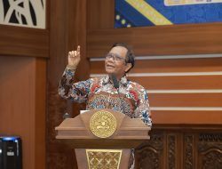 Mahfud MD Blak-blakan: Ada Rektor yang Disuruh Bilang Jokowi ‘Negarawan Baik’