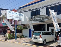 Meriahkan HUT ke-22 Kota Palopo, Harian Palopo Pos Pasang Umbul-umbul