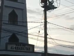 Trafo Listrik di Depan Masjid Al- Khaeriyah Jl. Wecudai Palopo Meledak
