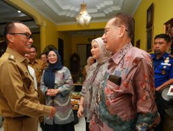 Prof Zudan PJ Gub Sulsel Silaturahmi ke Prof Basri Hasanuddin Diskusikan Pembangunan Sulsel